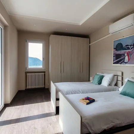 Amazing View - Bymyhomeincomo Apartment *