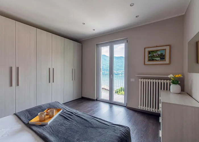 Amazing View - Bymyhomeincomo * מולטראזיו